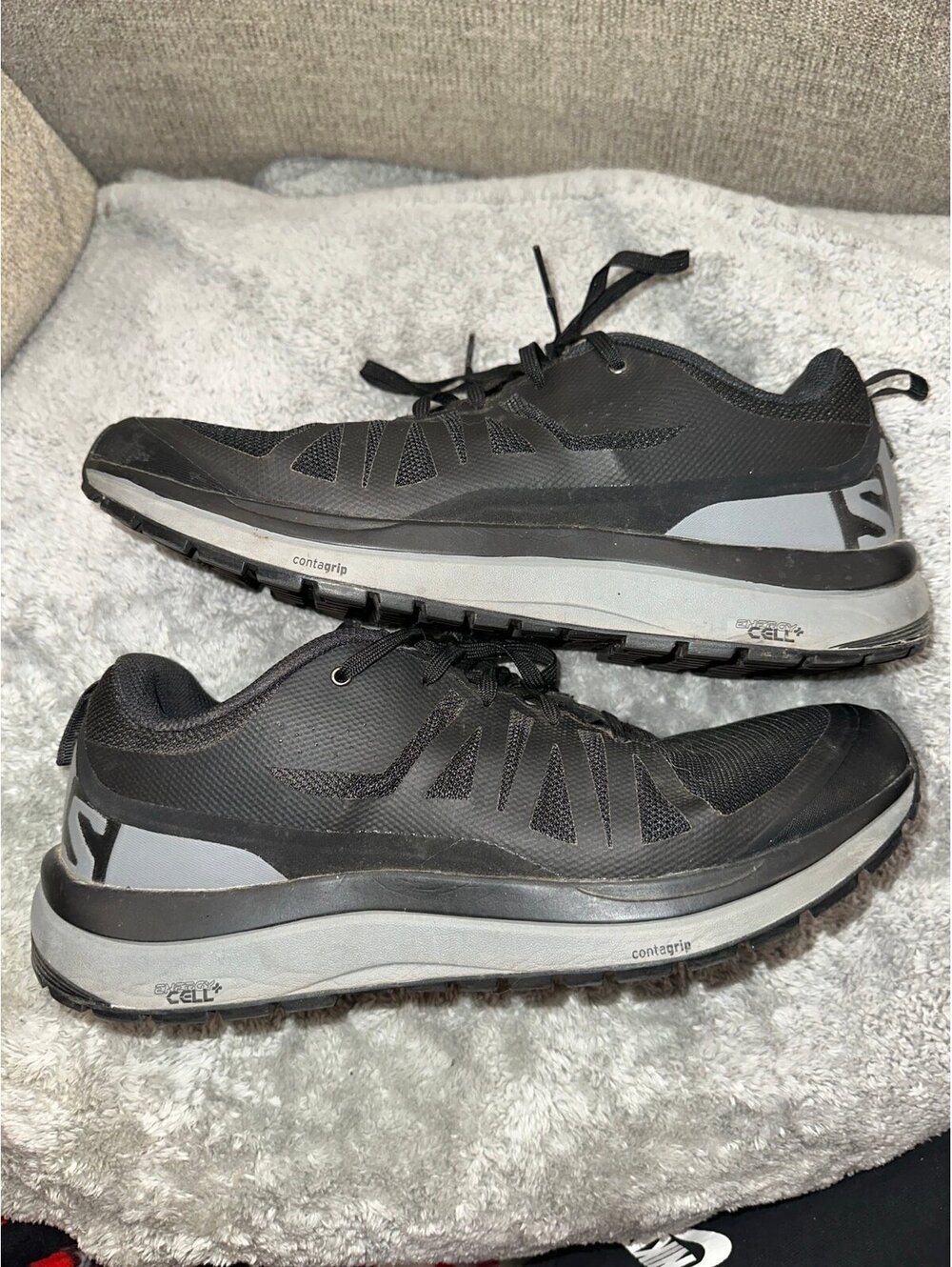 Salomon shoes size 11
